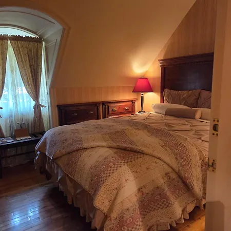 Auberge J.A Moisan-2